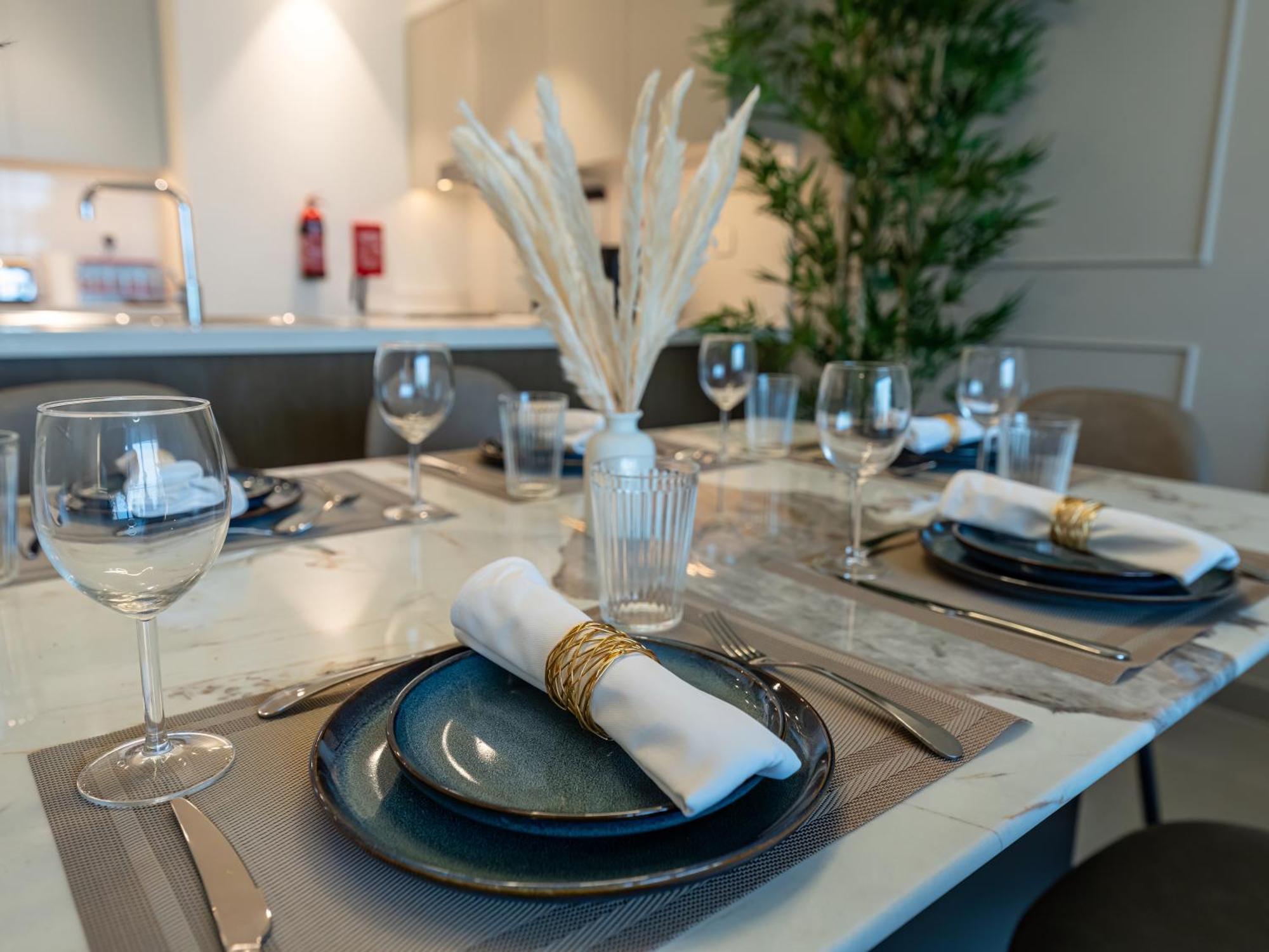 New! Panoramic Downtown & Fountain Views From High Floors * Dubai