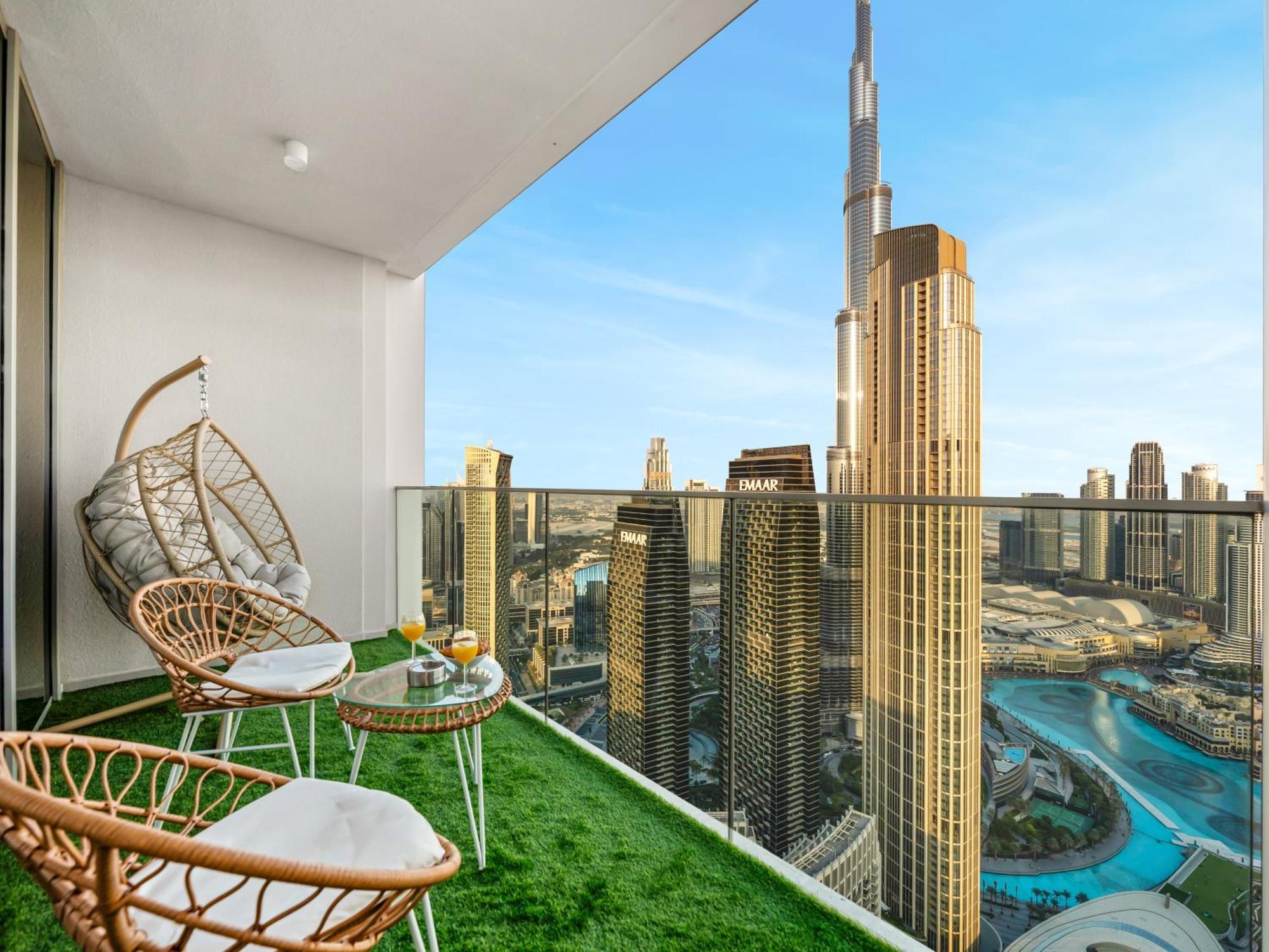 Apartment New! Panoramic Downtown & Fountain Views From High Floors