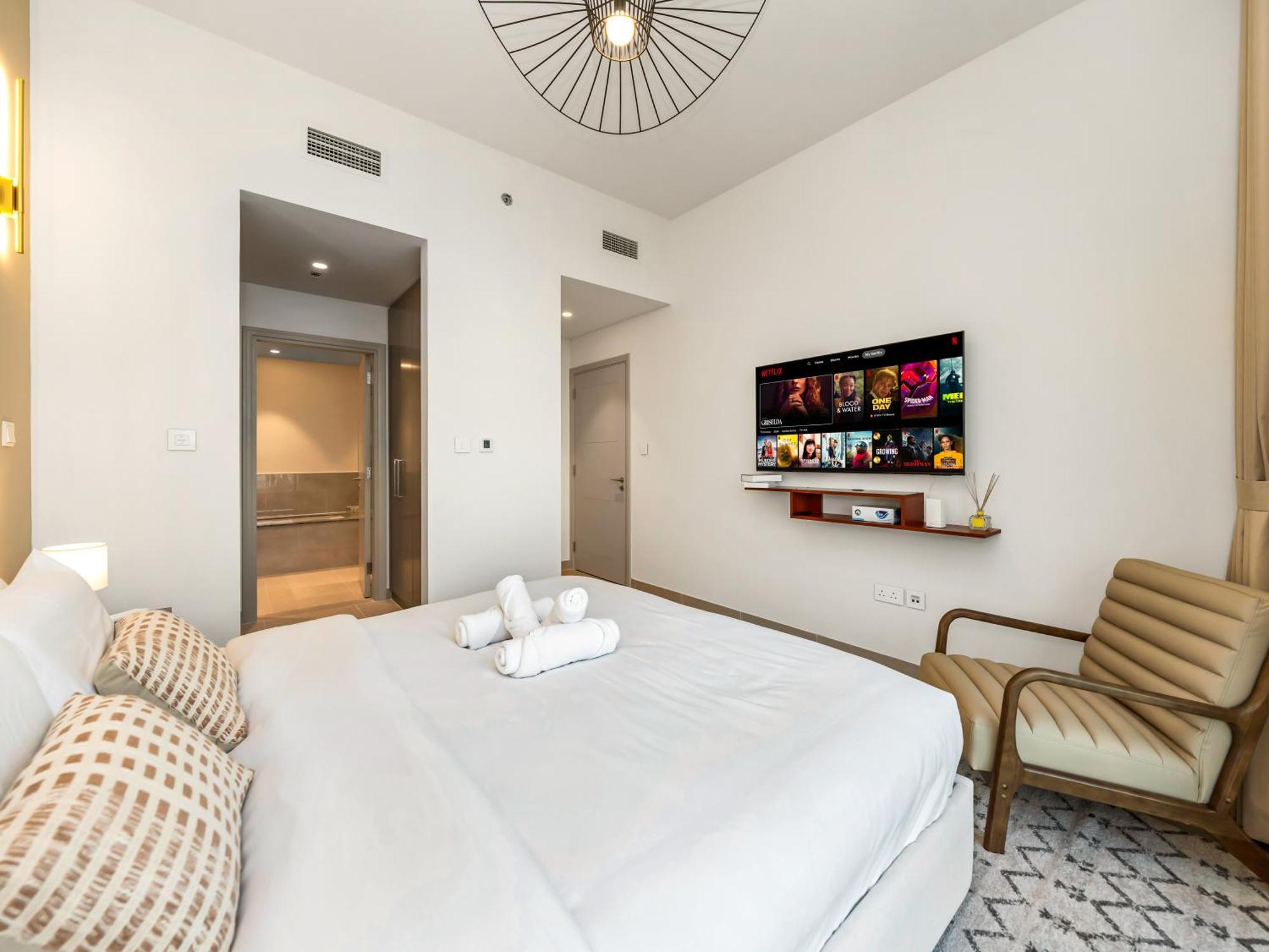 Apartment New! Panoramic Downtown & Fountain Views From High Floors *