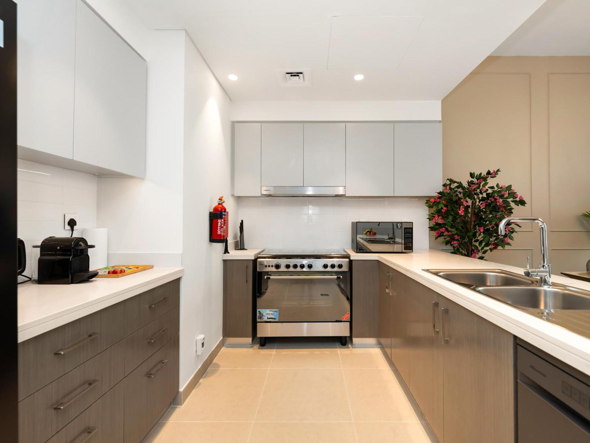 New! Panoramic Downtown & Fountain Views From High Floors Apartment