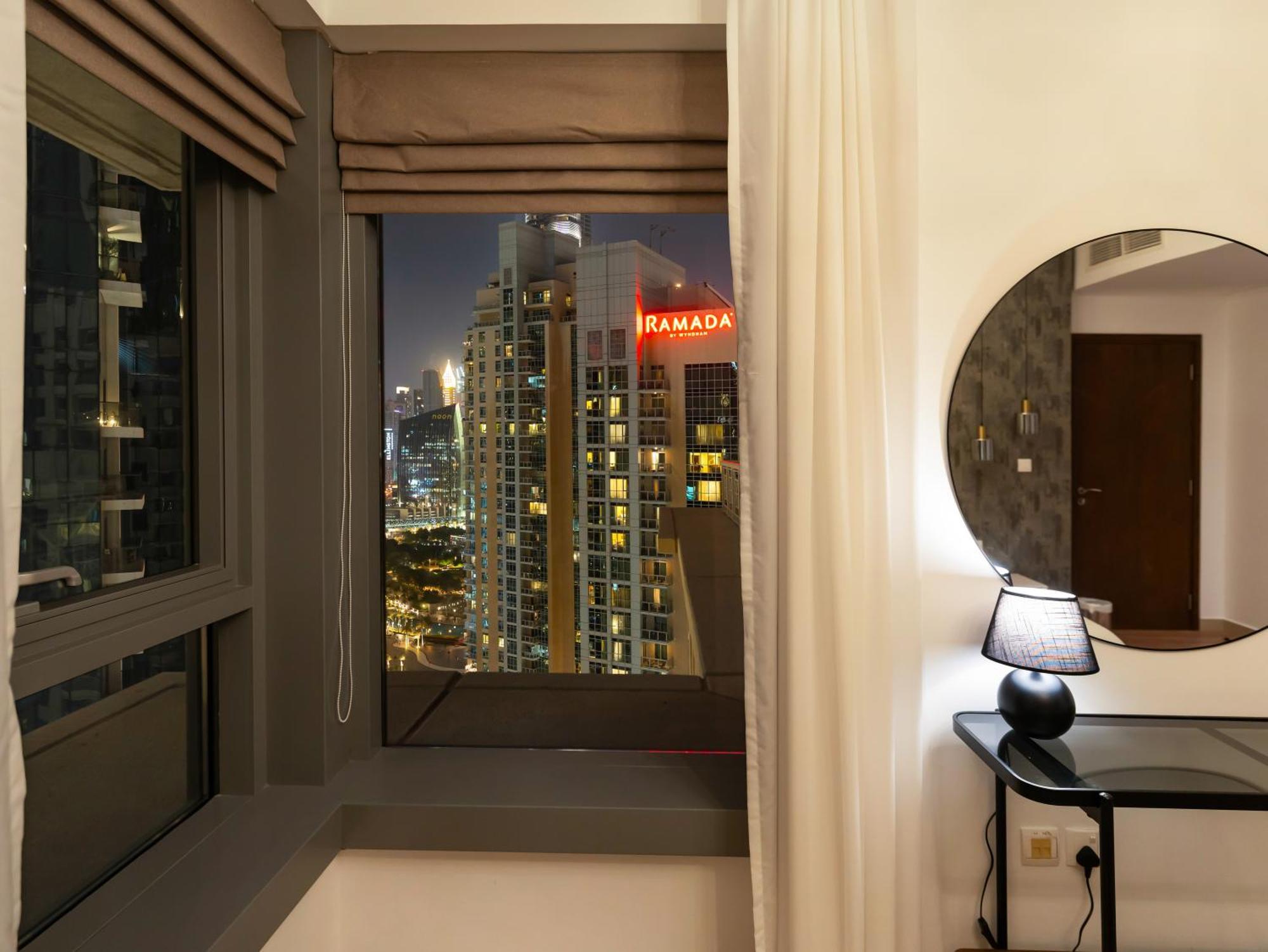Royal Vista At 29 Boulevard - & Burj Khalifa Views - Brand New Luxury 3br *