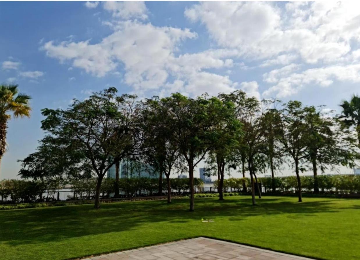 Apartment Chic 1br Iris Amber Al Jaddaf *