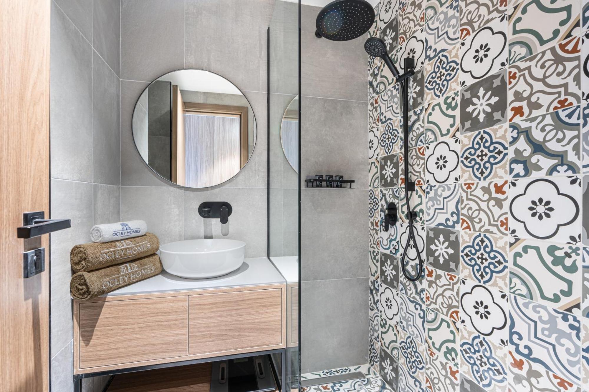 Exquisite In Jvc With Stylish Interior Apartment