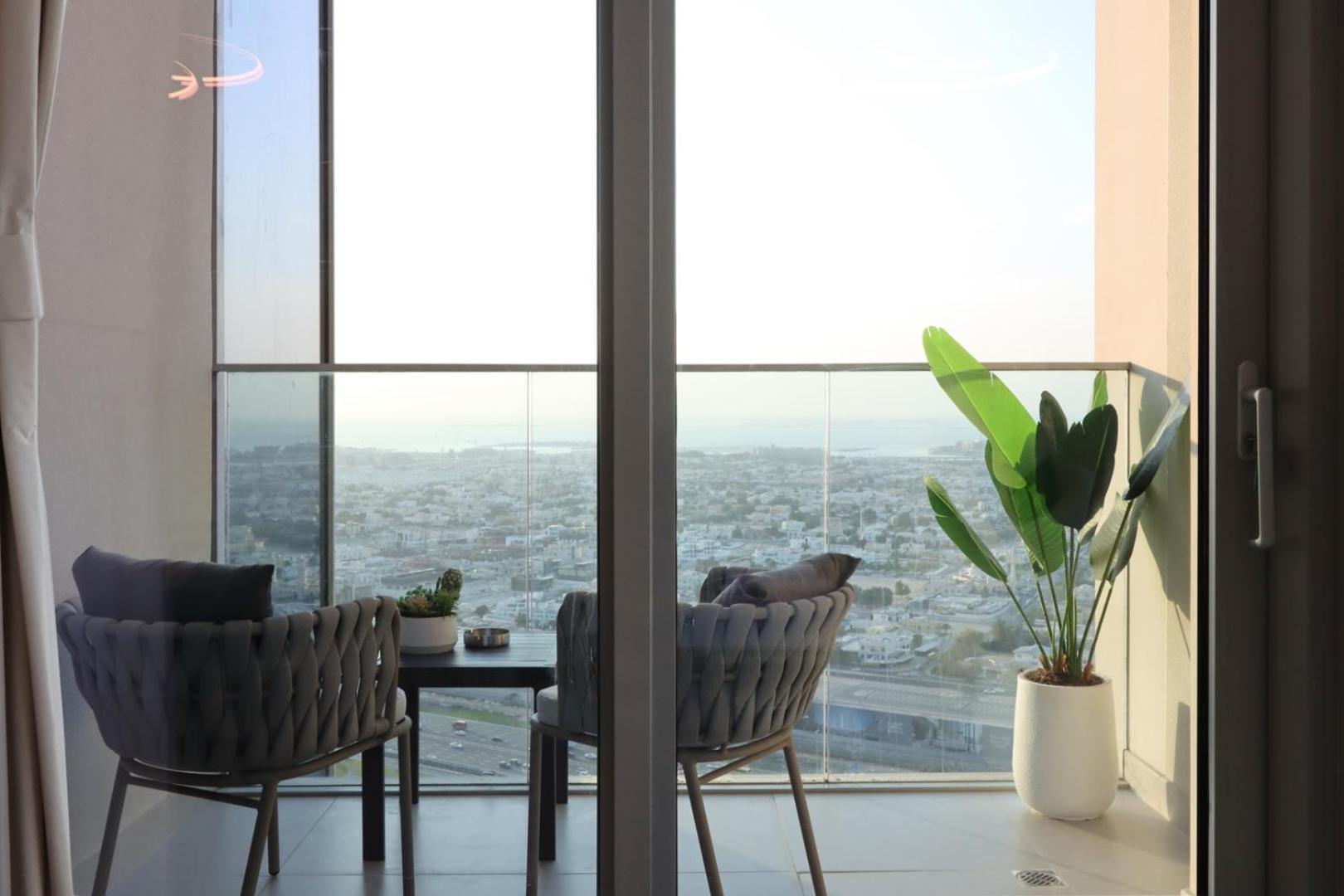Apartment Livbnb-2b With Convertible Office,5min To Burj Khalifa Dubai