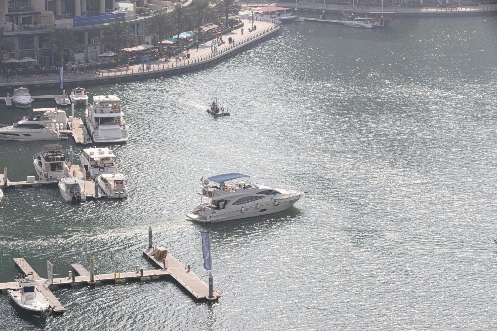 3br Full Marina View For 8 Near The Metro!