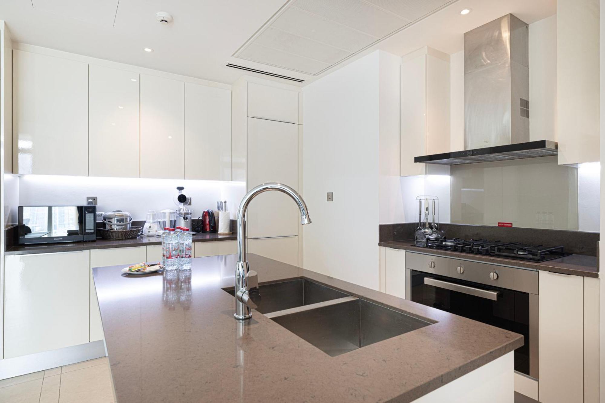 3br Full Marina View For 8 Near The Metro! Apartment Dubai