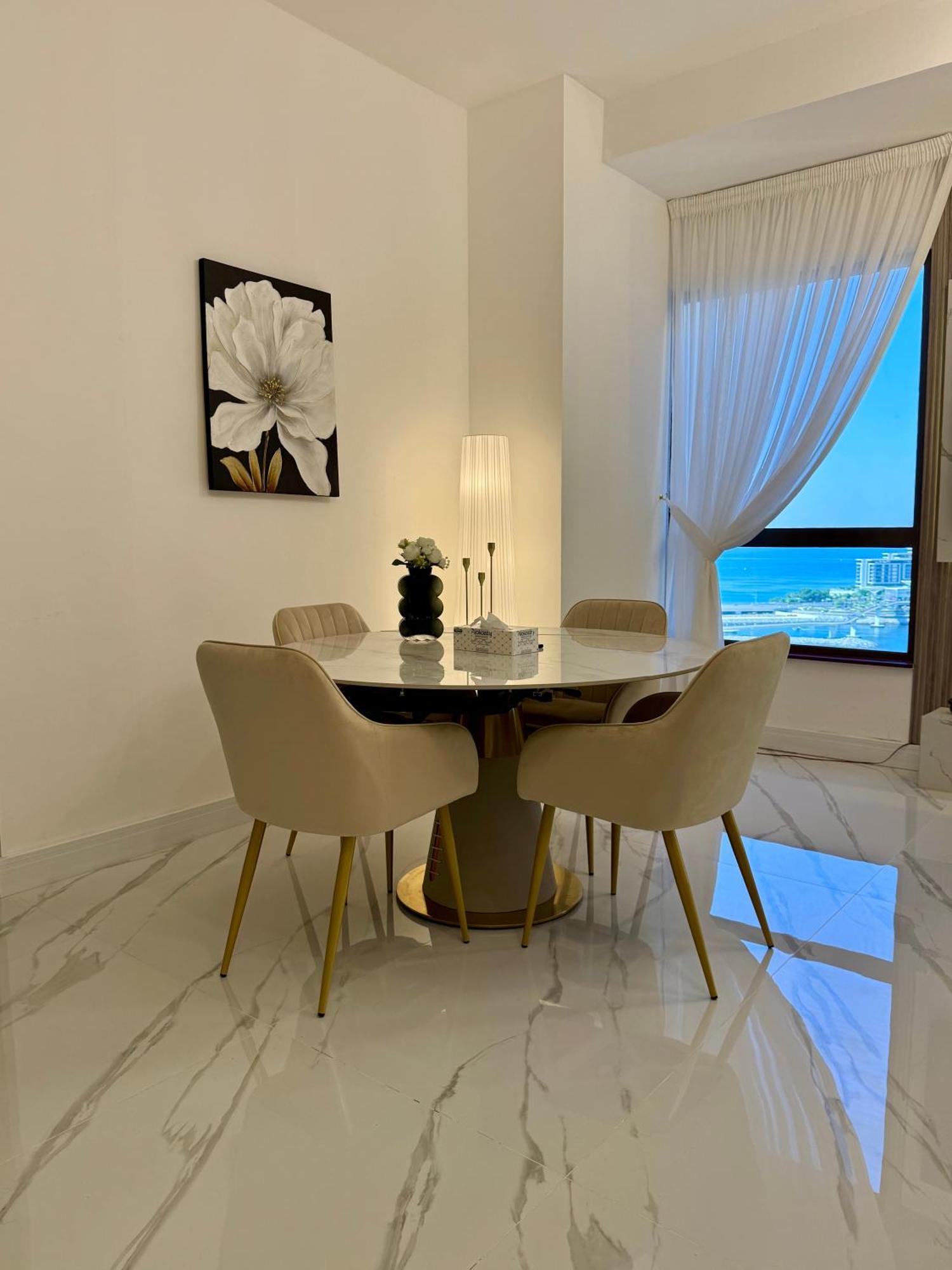 Front In Jbr Apartment