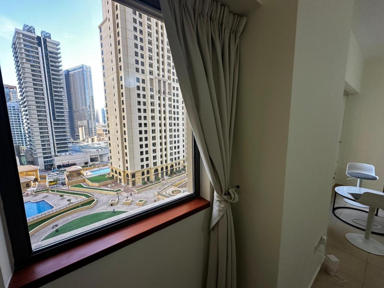 Hot Master Bed - Jbr Walk Marina Love hotel *