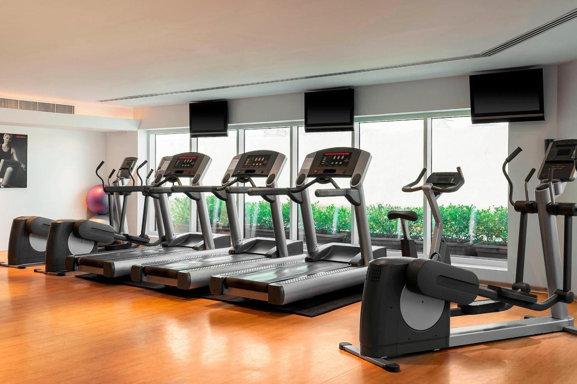 Four Points By Sheraton Bur Otel