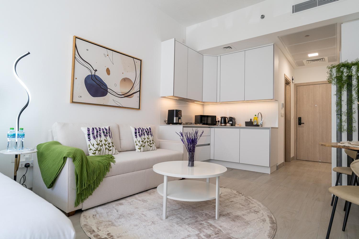 Brand New & Large Terrace In Jvc Apartment