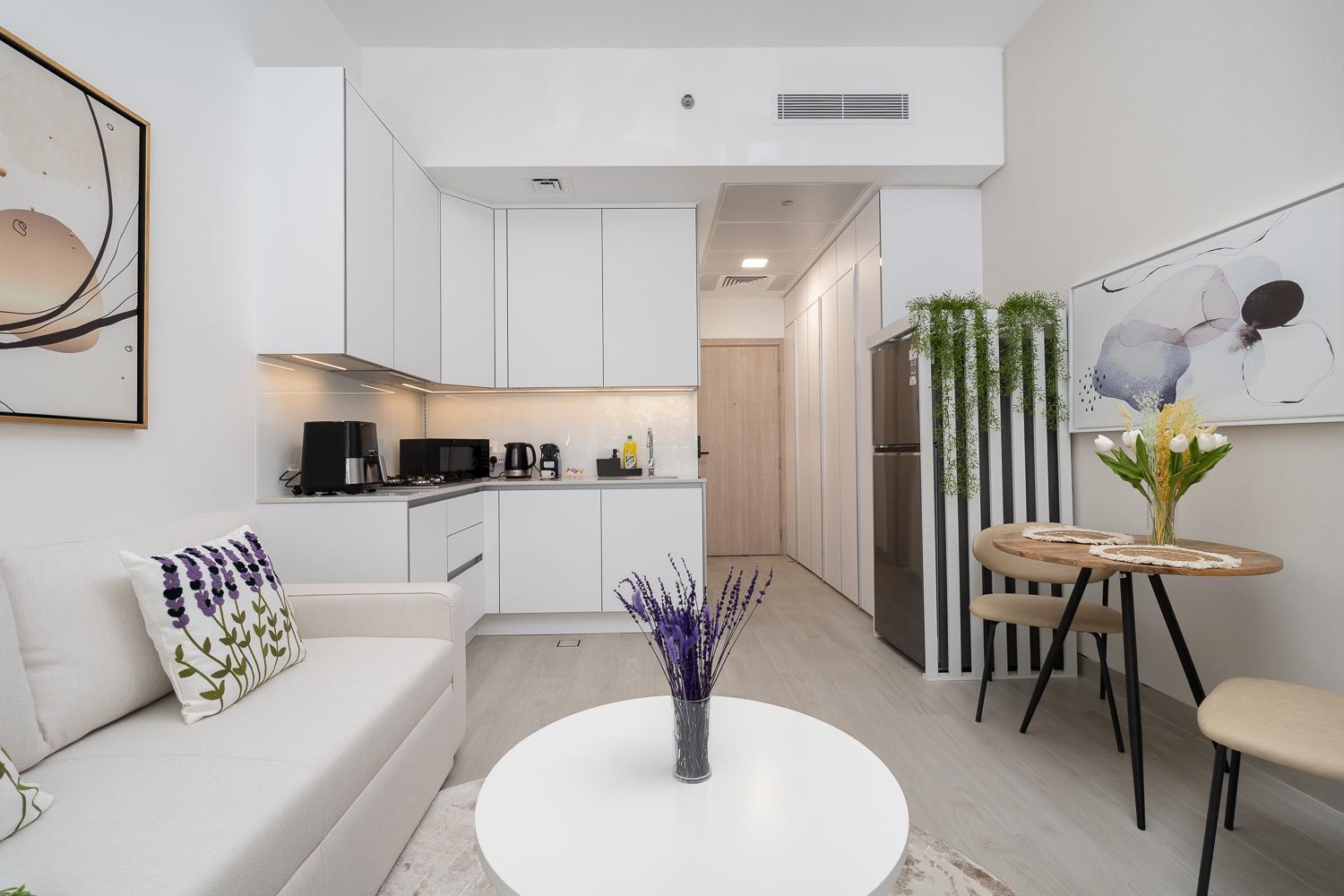 Brand New & Large Terrace In Jvc * Dubai