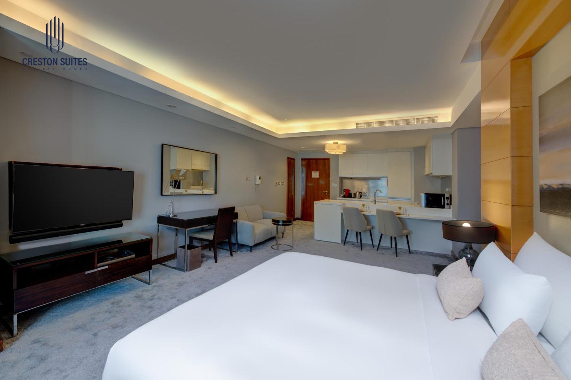 Creston Mall Residences *