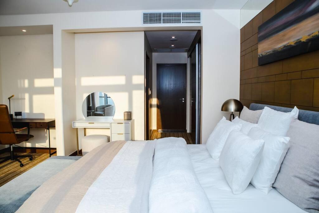 Apartment Creston Mall Residences Dubai