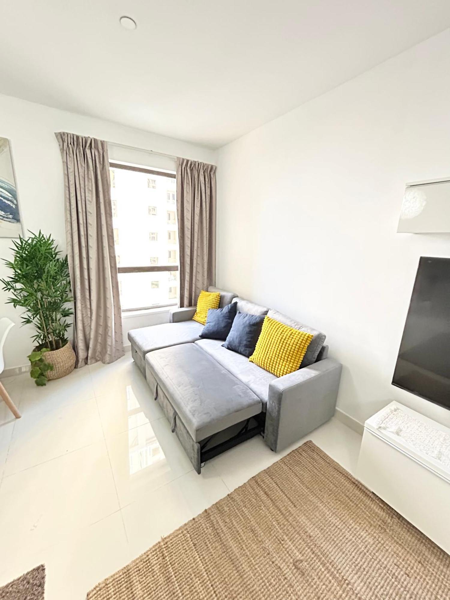 Seaside Spacious With Vibrant Vibes In Jbr By Sweet Homes