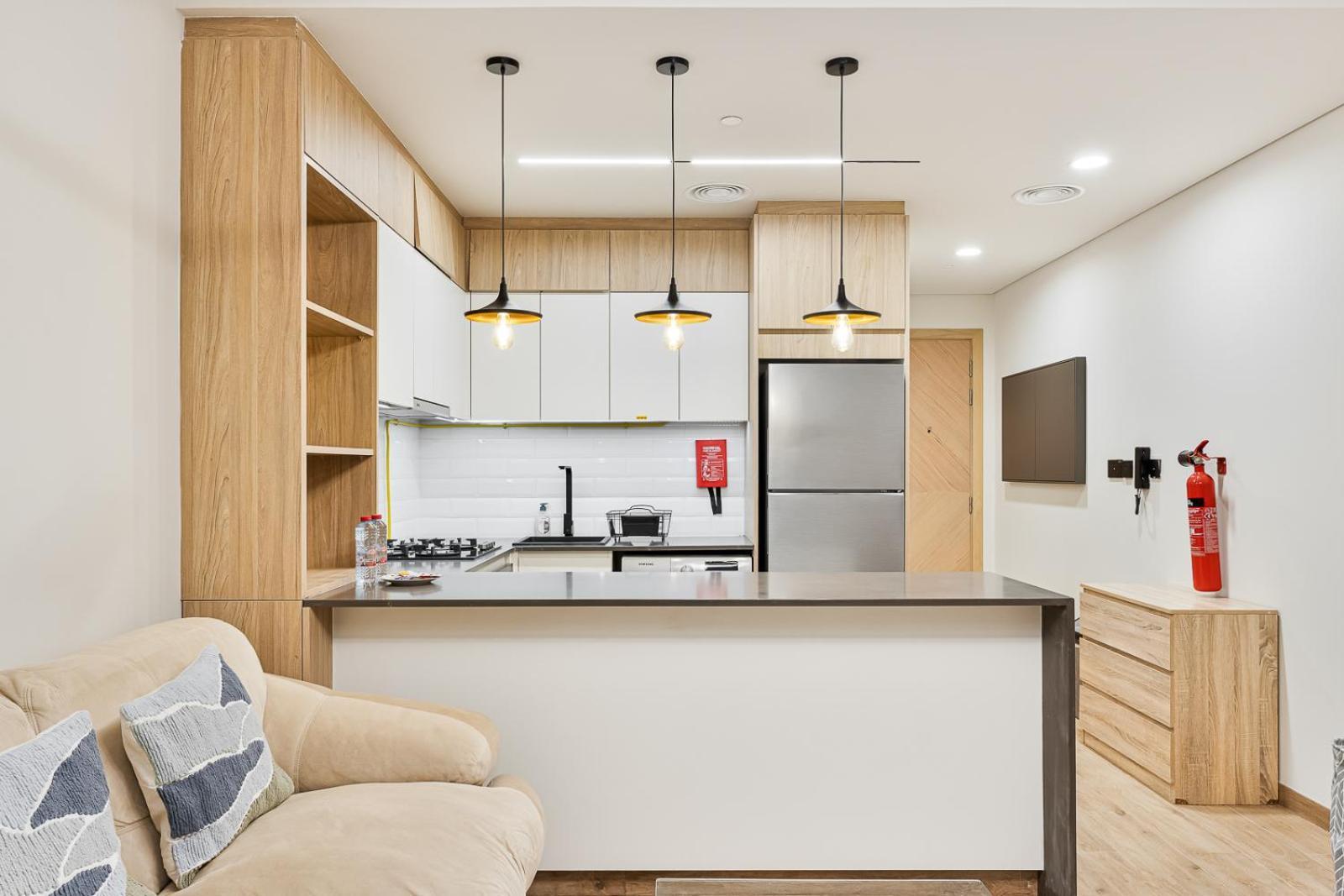 Apartment Spacious Pool, Gym And Kid's Playground