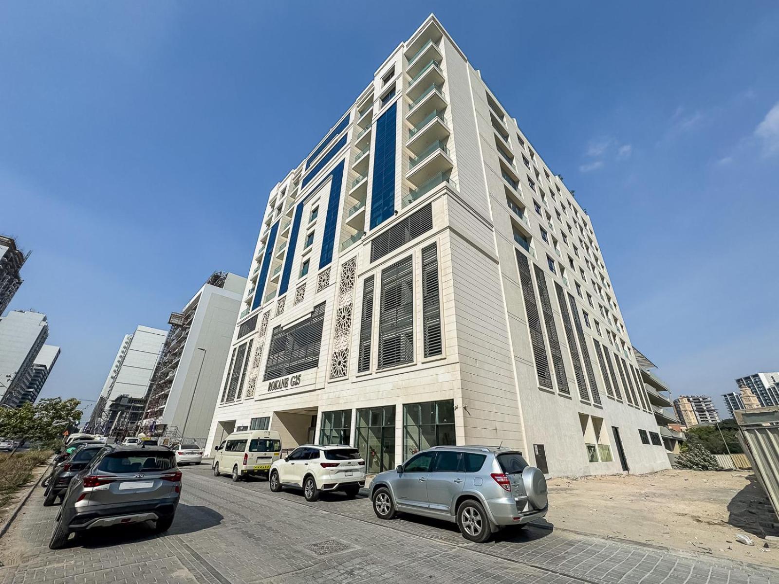 Spacious Pool, Gym And Kid's Playground Apartment *