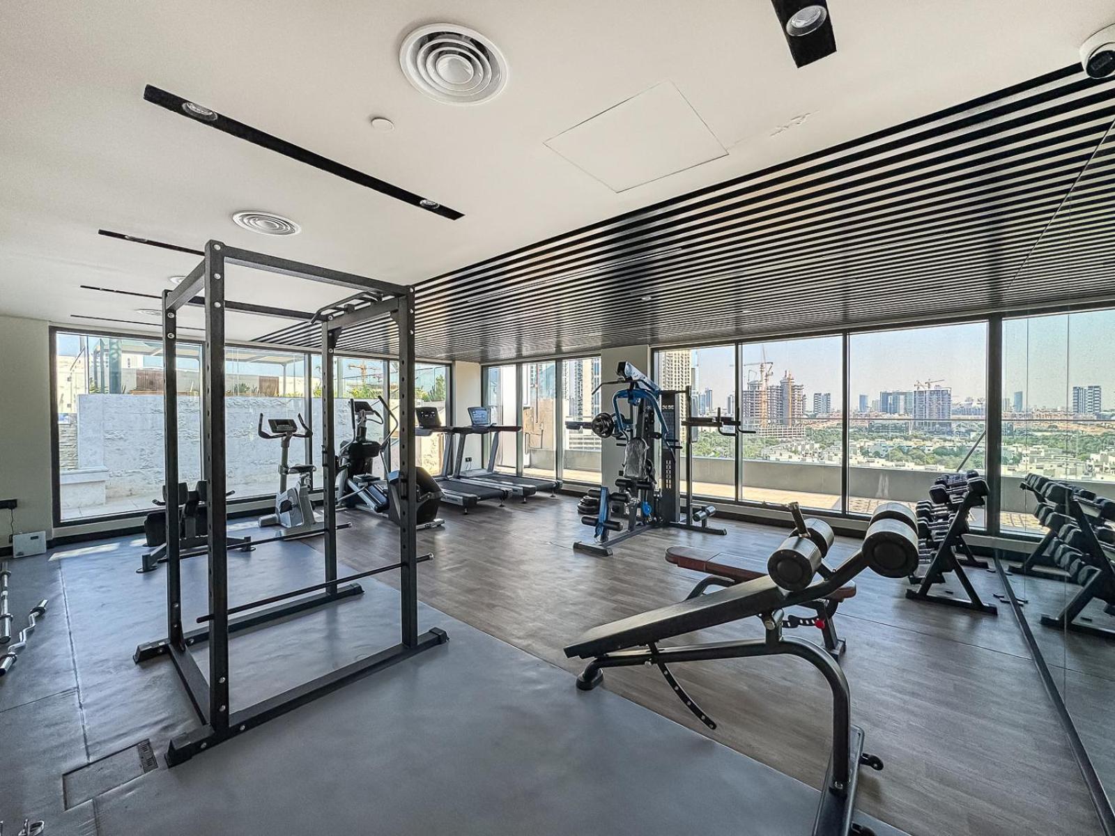 Spacious Pool, Gym And Kid's Playground Apartment Dubai