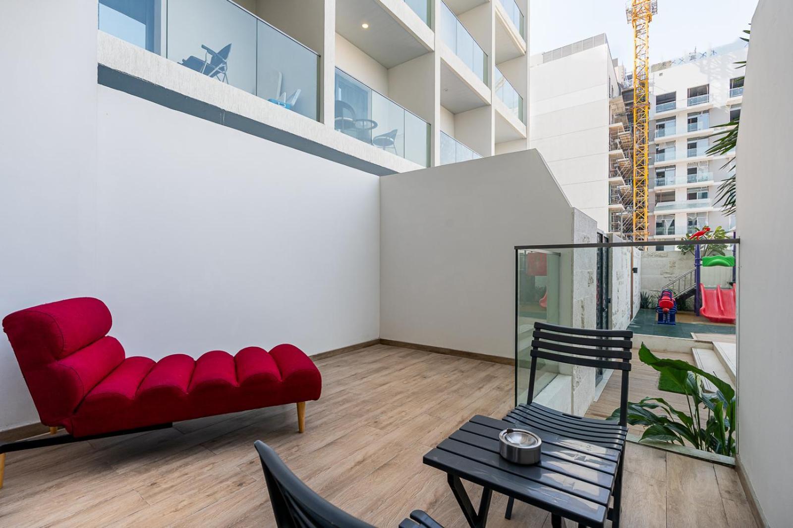 Spacious Pool, Gym And Kid's Playground *