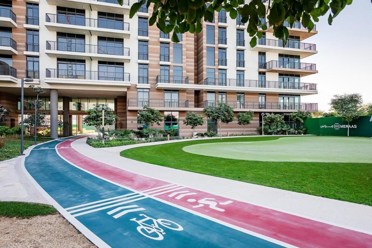 Walk Planet View 1br * Dubai