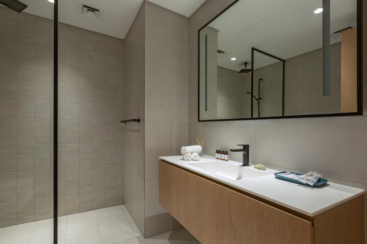 Daire Burj & Beyond - Luxury With Burj Khalifa View *