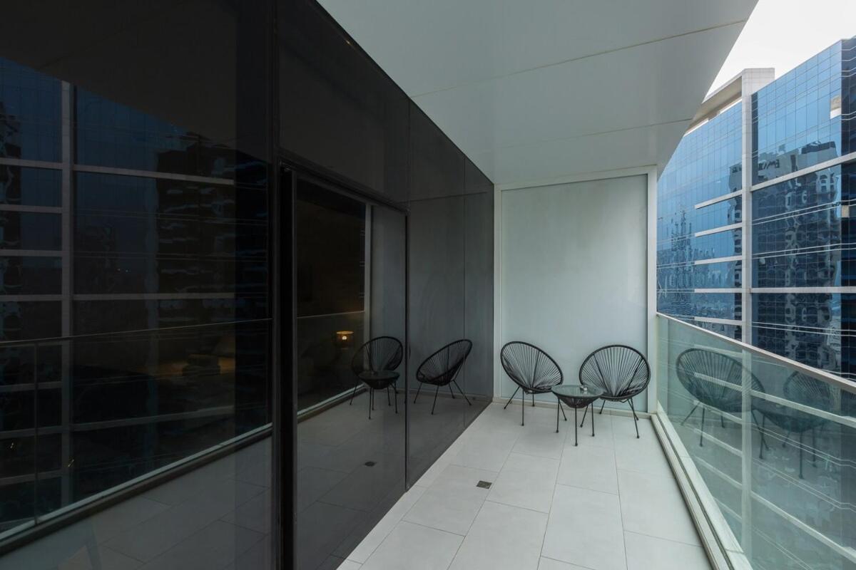 Daire Burj & Beyond - Luxury With Burj Khalifa View