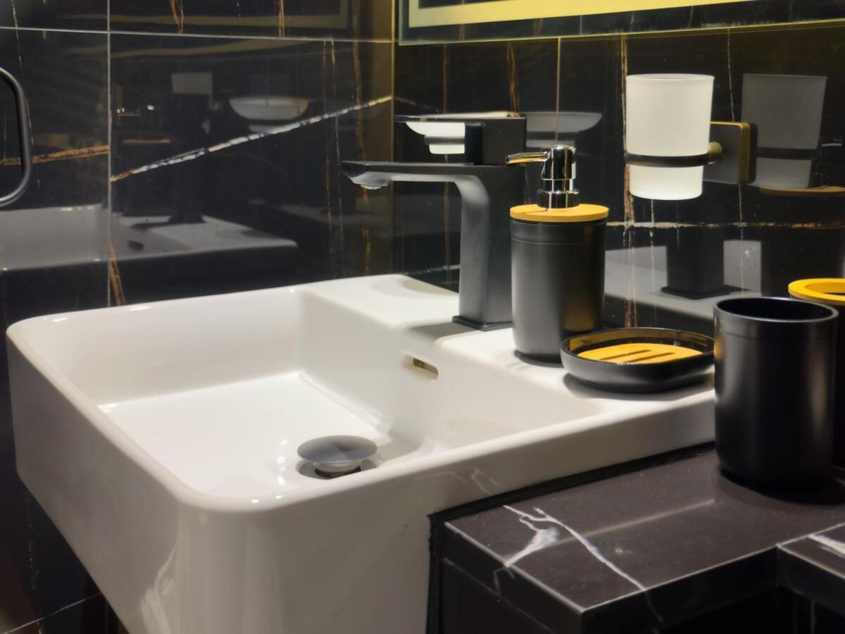 Luxury 1 Bdr - Binghatti House, Jvc