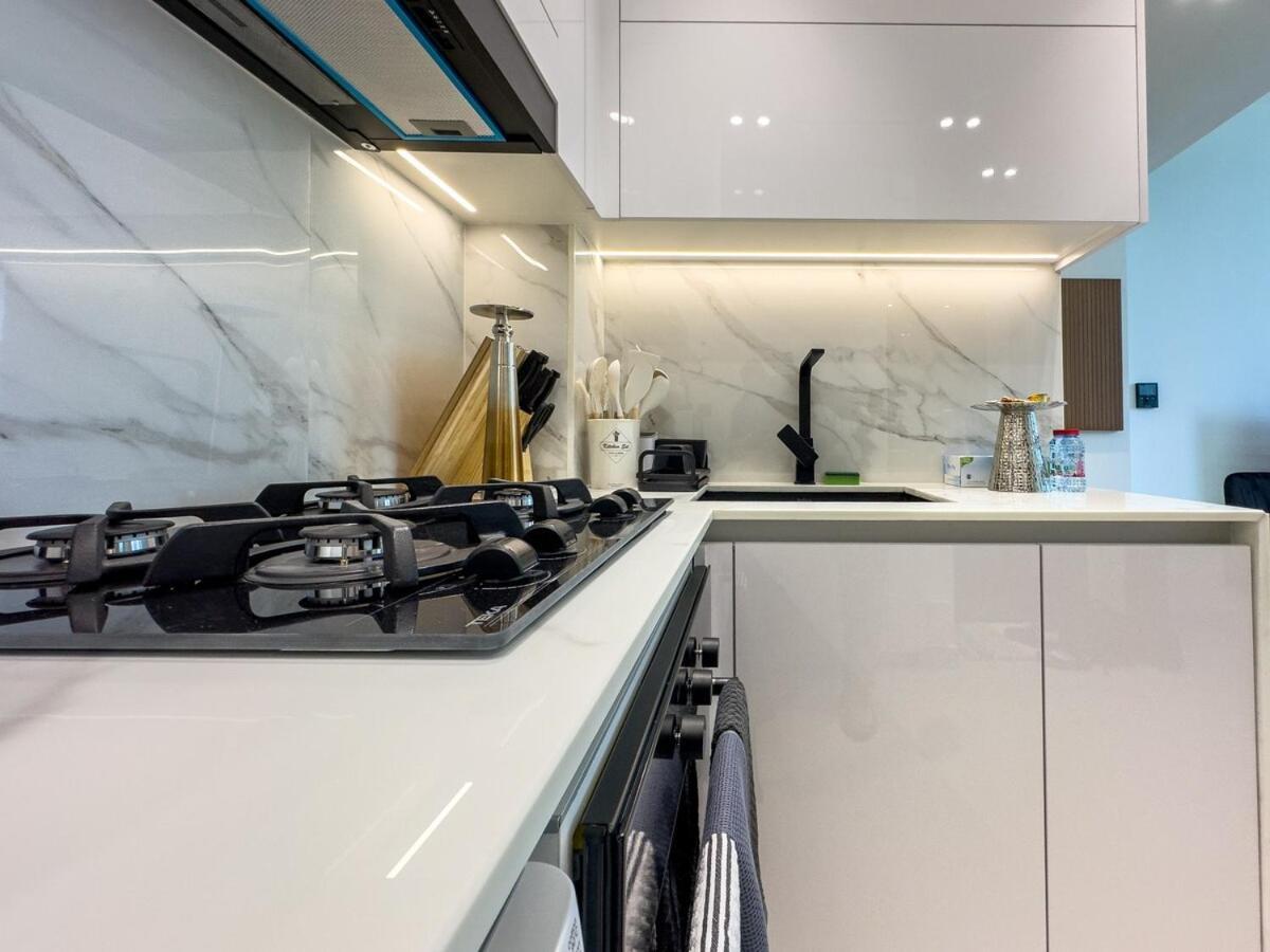 Luxury 1 Bdr - Binghatti House, Jvc Apartment Dubai