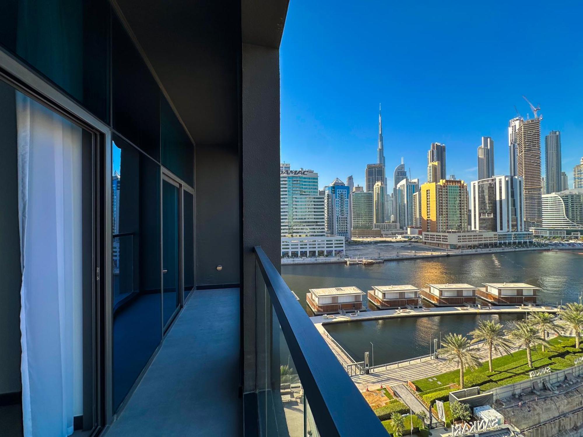 Luxury 1br In 15 Northside Tower With Canal View 4ab03