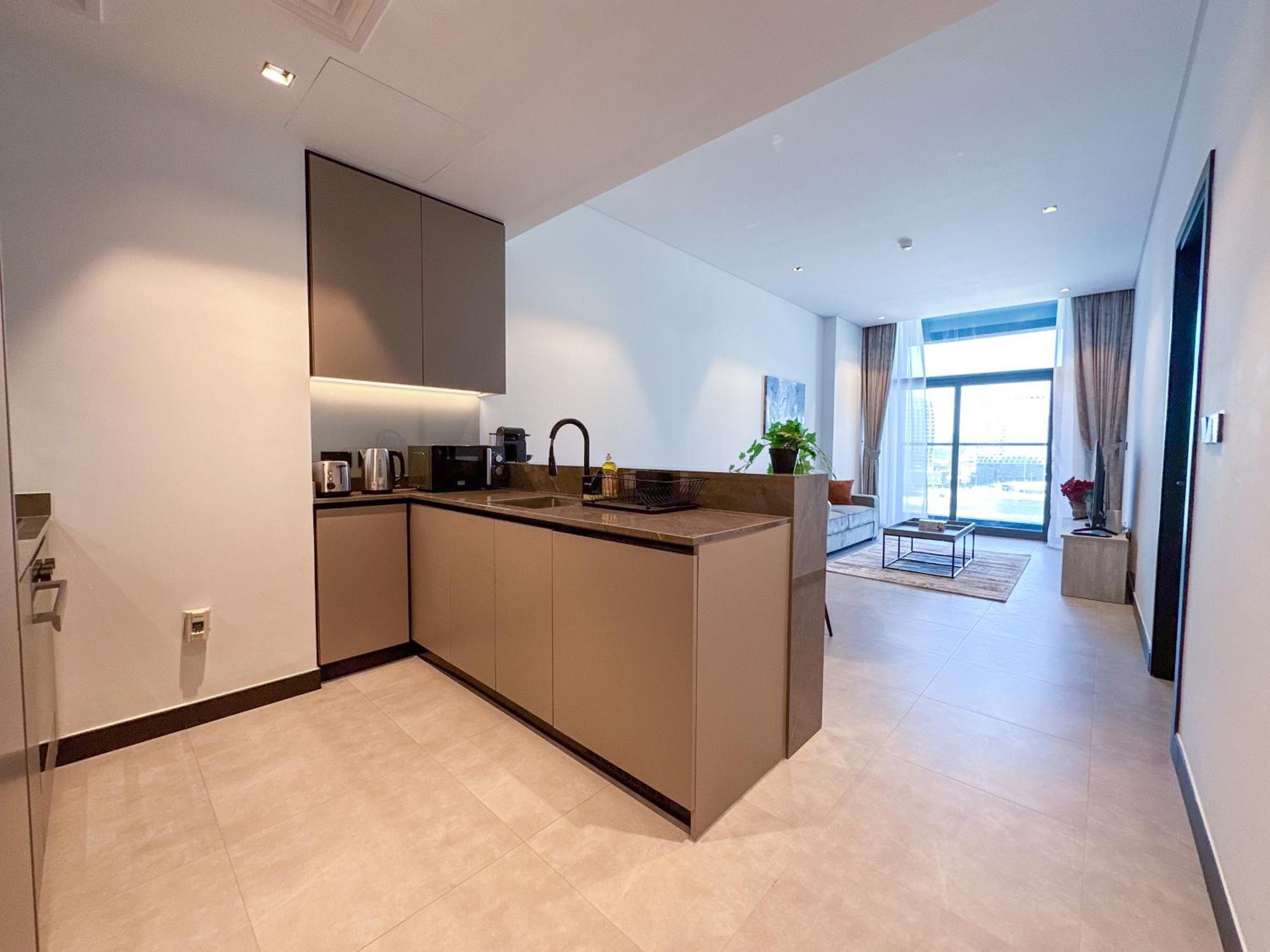 Luxury 1br In 15 Northside Tower With Canal View 4ab03 * Dubai