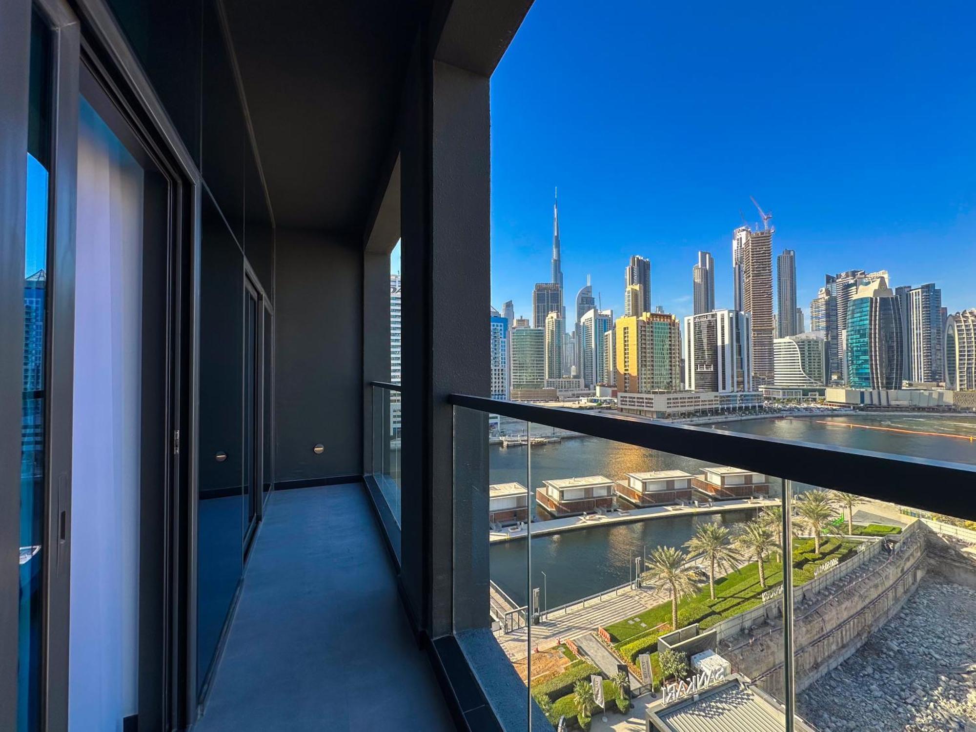 Luxury 1br In 15 Northside Tower With Canal View 4ab03 * Dubai