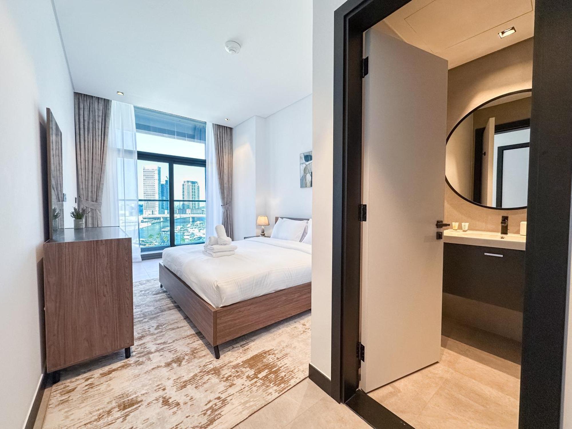 Luxury 1br In 15 Northside Tower With Canal View 4ab03 * Dubai