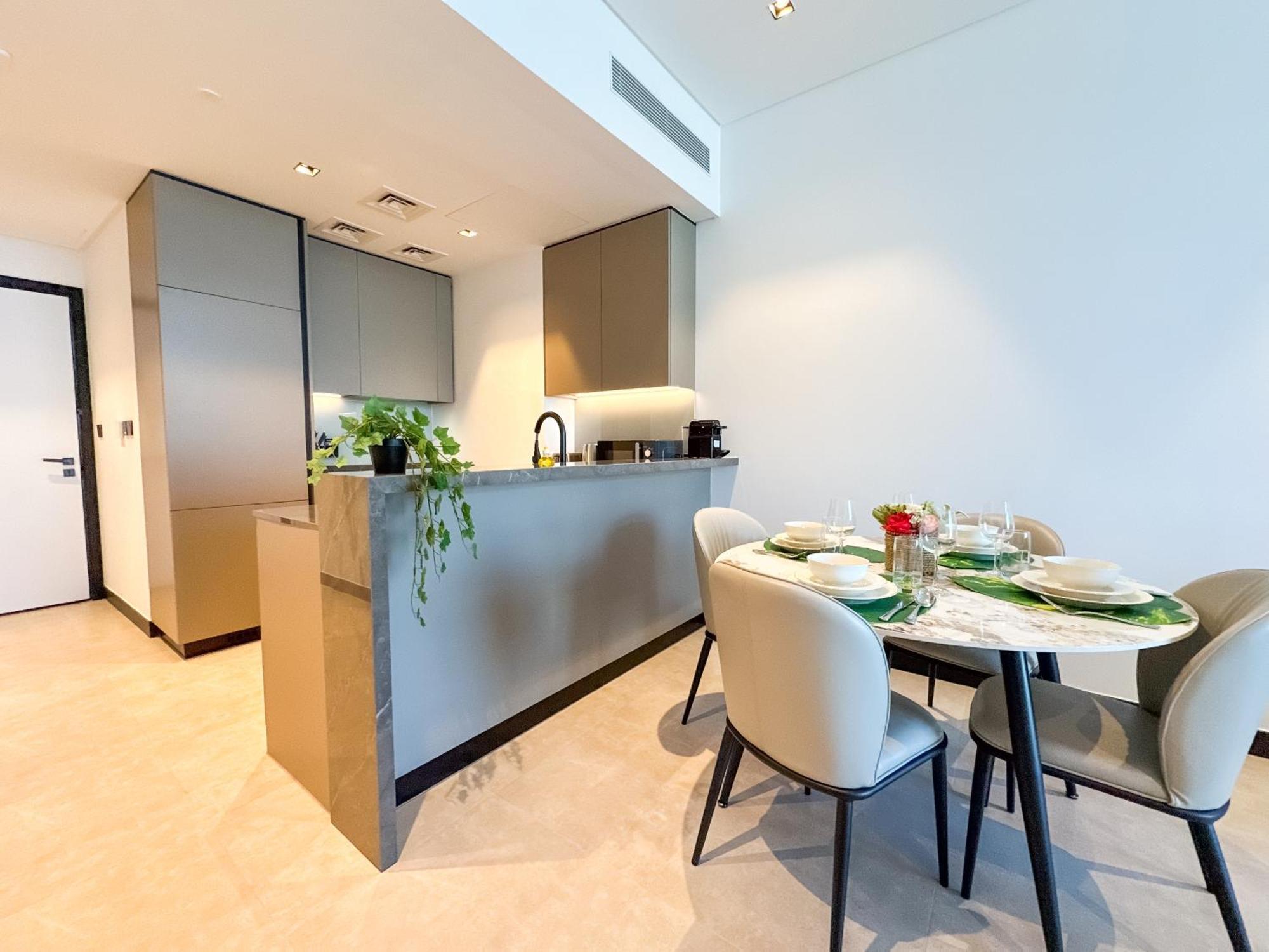 Luxury 1br In 15 Northside Tower With Canal View 4ab03 Dubai
