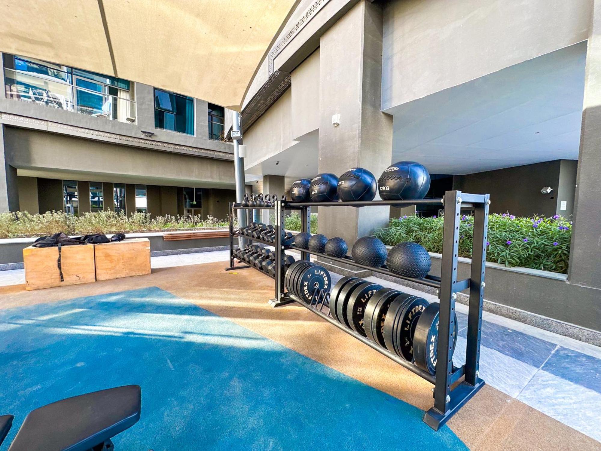 Luxury 1br In 15 Northside Tower With Canal View 4ab03 Apartment *