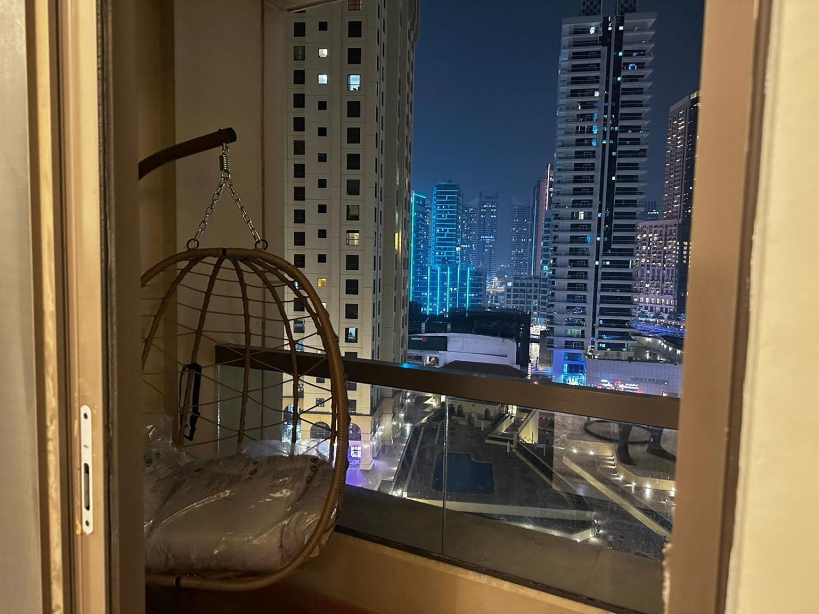 Jbr Walk - Master Bed Separate Facilities Near Tram Guest house Dubai