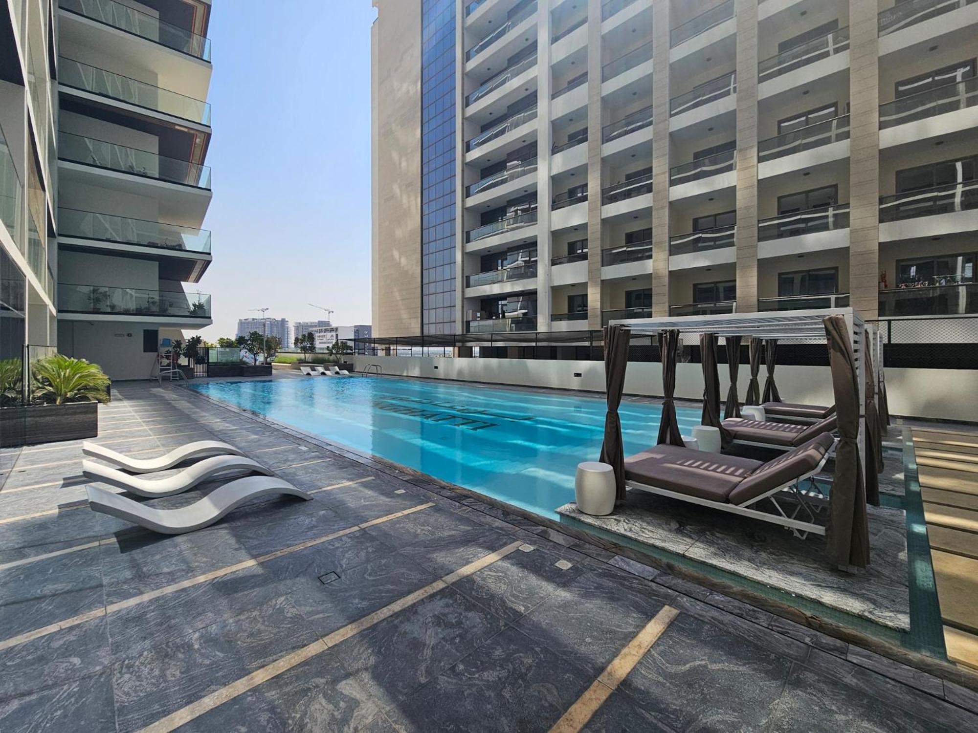 Elegant 1 Bed In Binghatti Creek Dubai