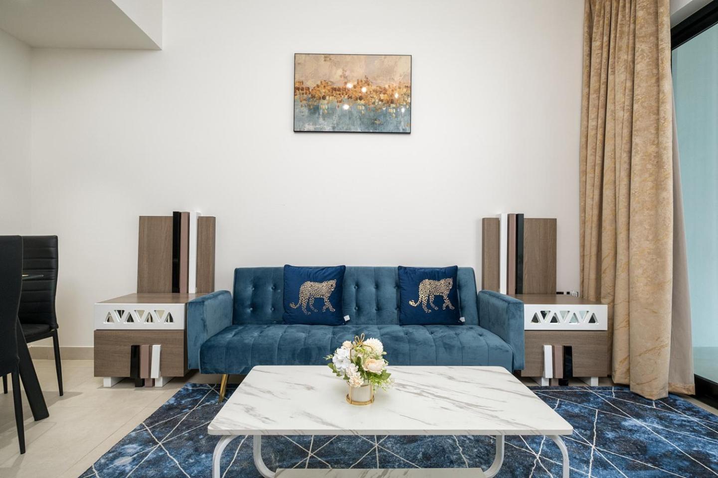 Elegant 1 Bed In Binghatti Creek Apartment Dubai