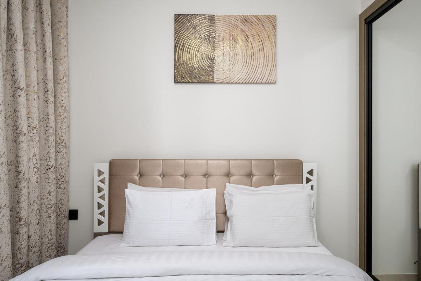 Elegant 1 Bed In Binghatti Creek Apartment