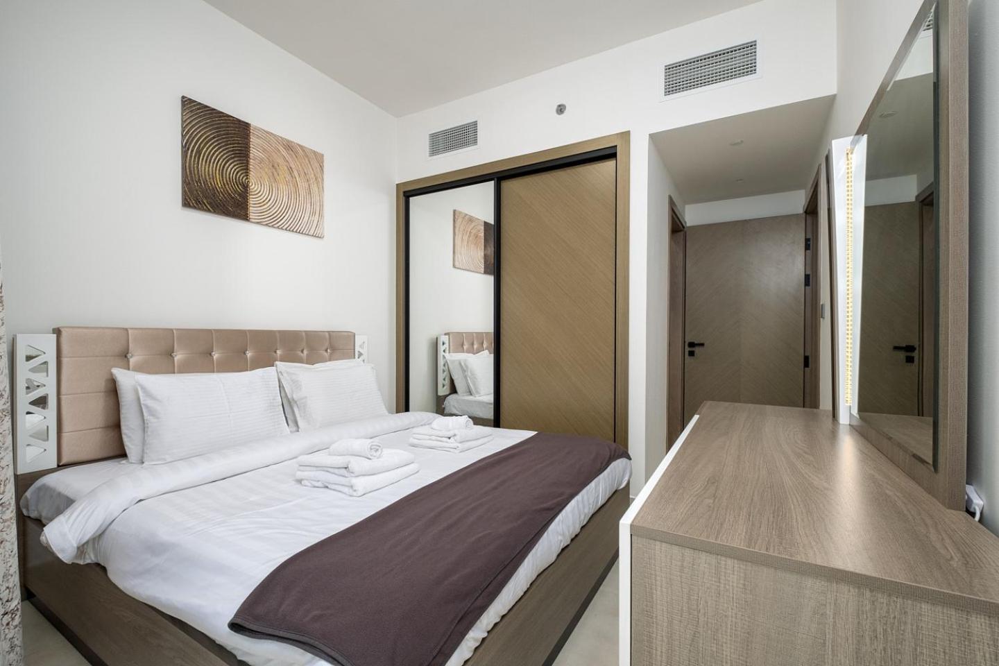 Apartment Elegant 1 Bed In Binghatti Creek *