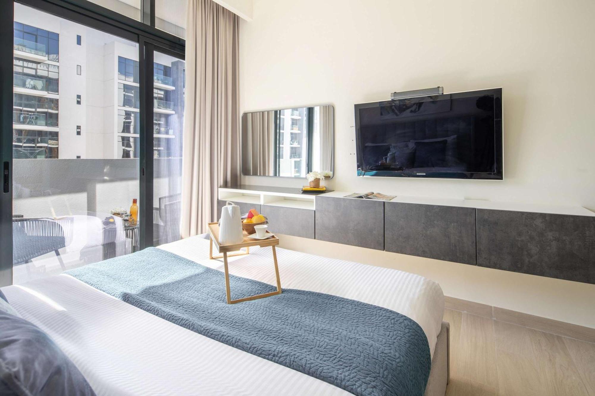 Frank Porter - Azizi Riviera 26 Apartment