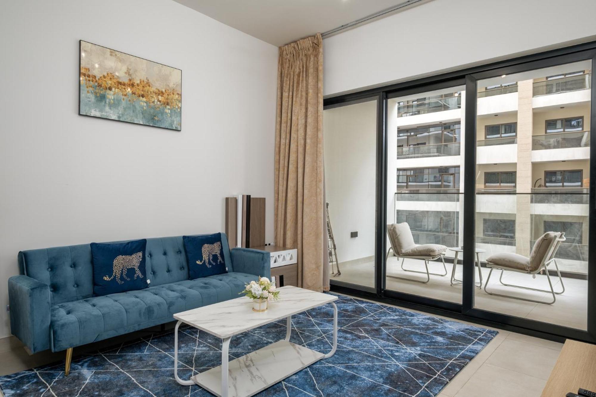 Elegant 1 Bed In Binghatti Creek Apartment Dubai