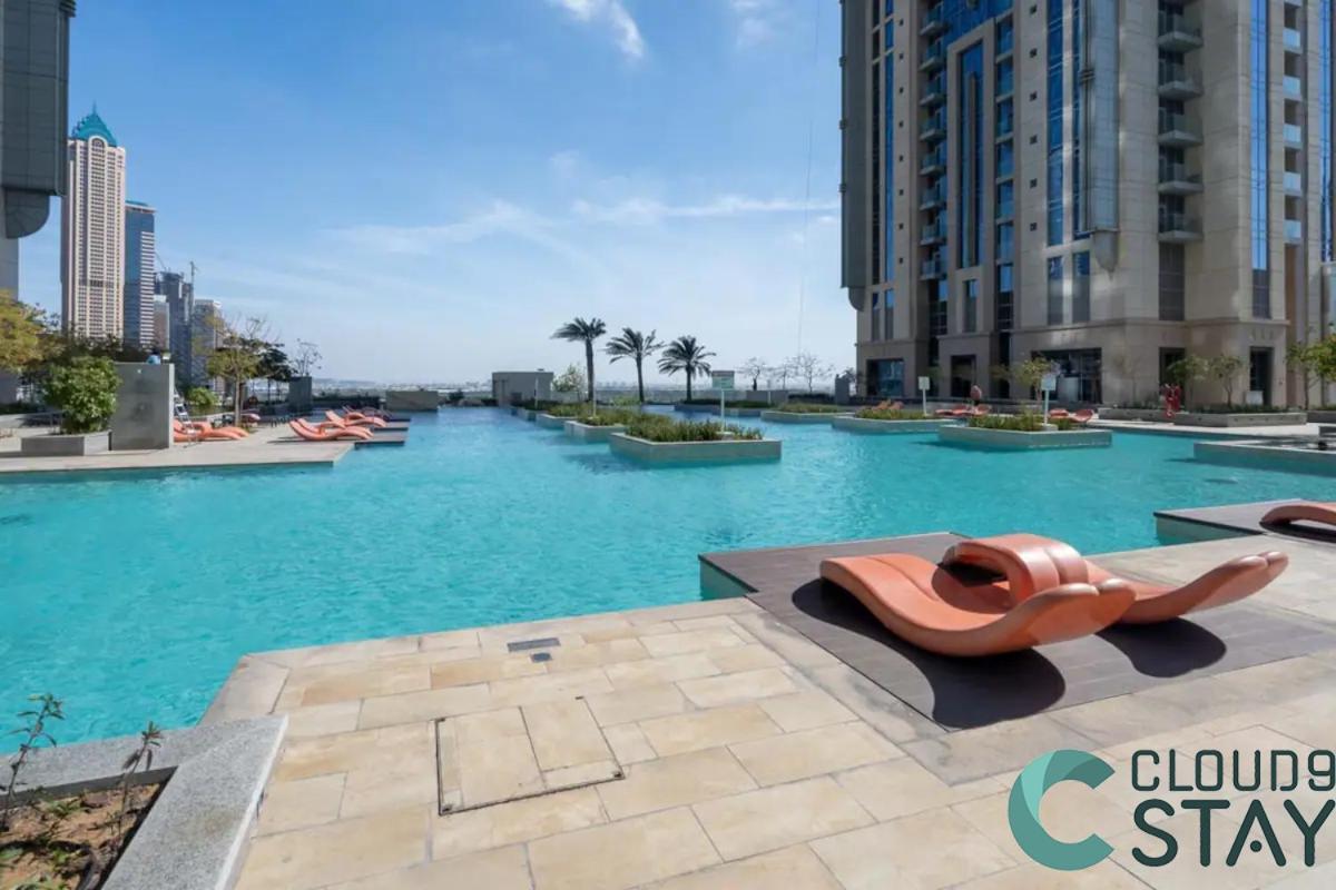 Cloud 9 - Luxurious 1 Bedroom In Business Bay Apartment