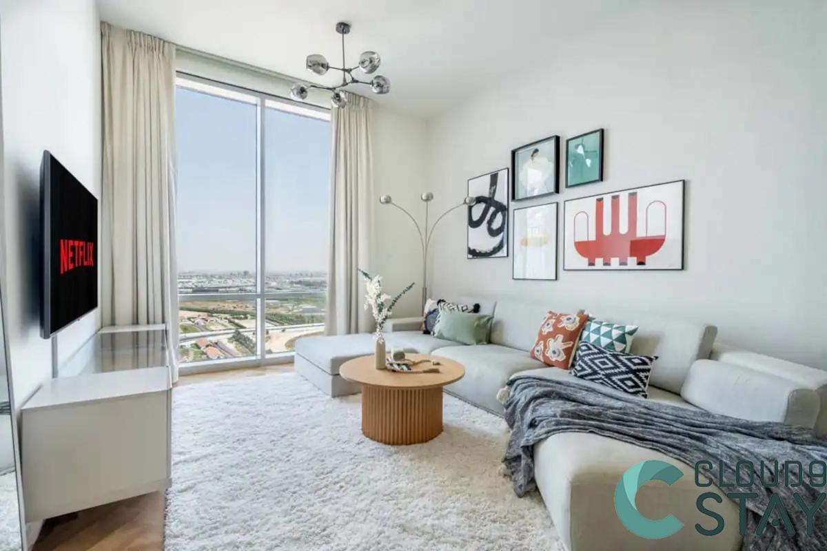 Cloud 9 - Luxurious 1 Bedroom In Business Bay