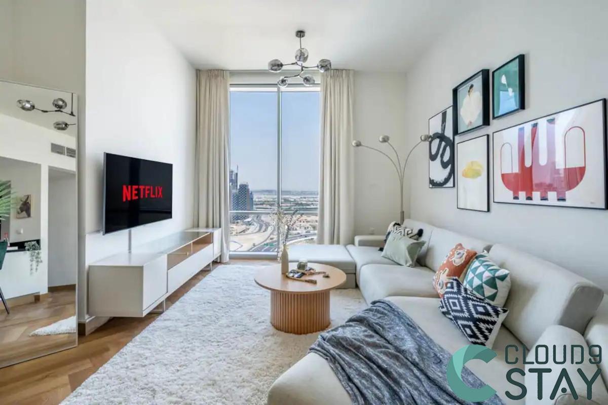 Cloud 9 - Luxurious 1 Bedroom In Business Bay Apartment *