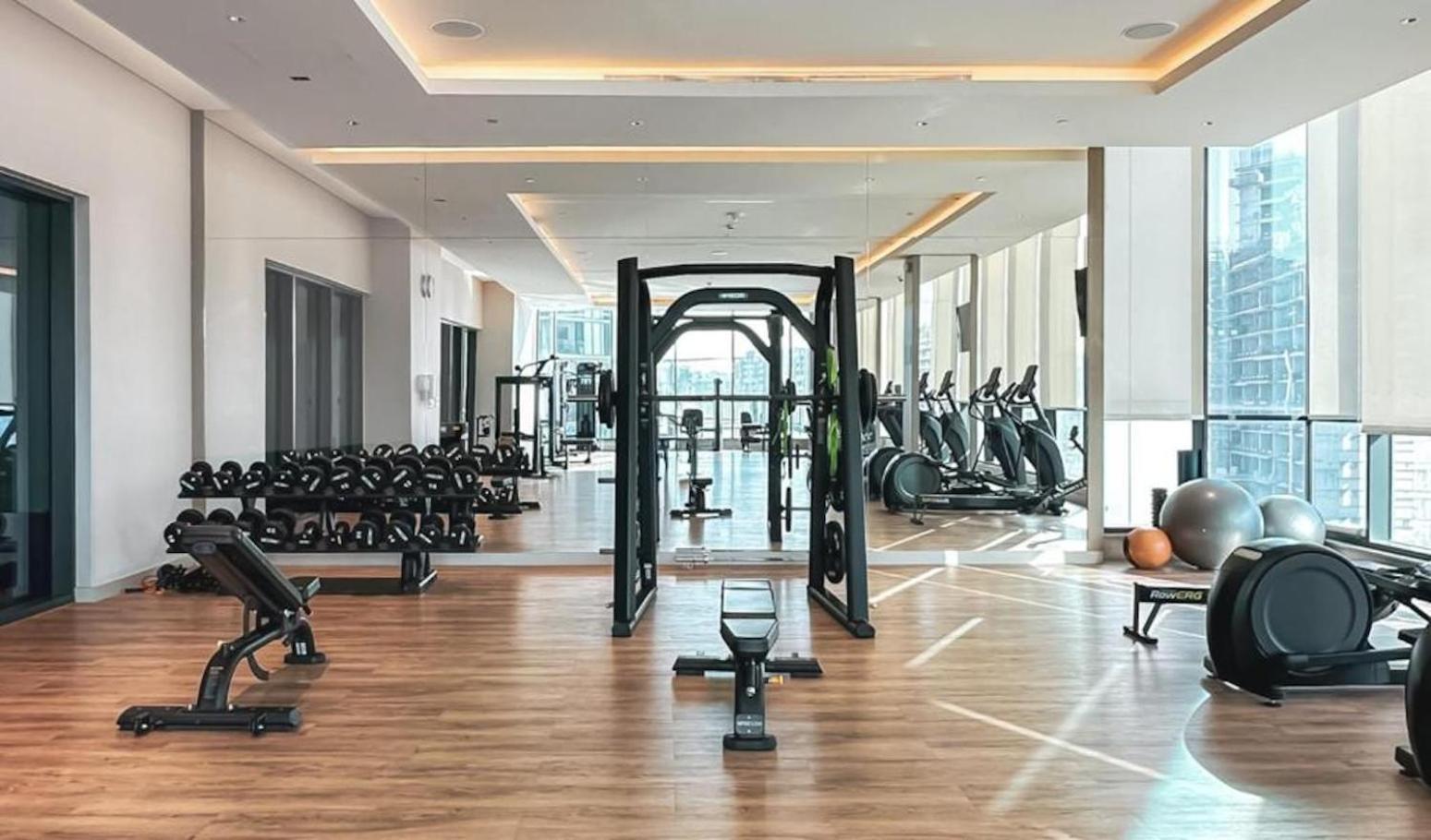 Apartment Cosy Premium With Pool And Gym Dubai