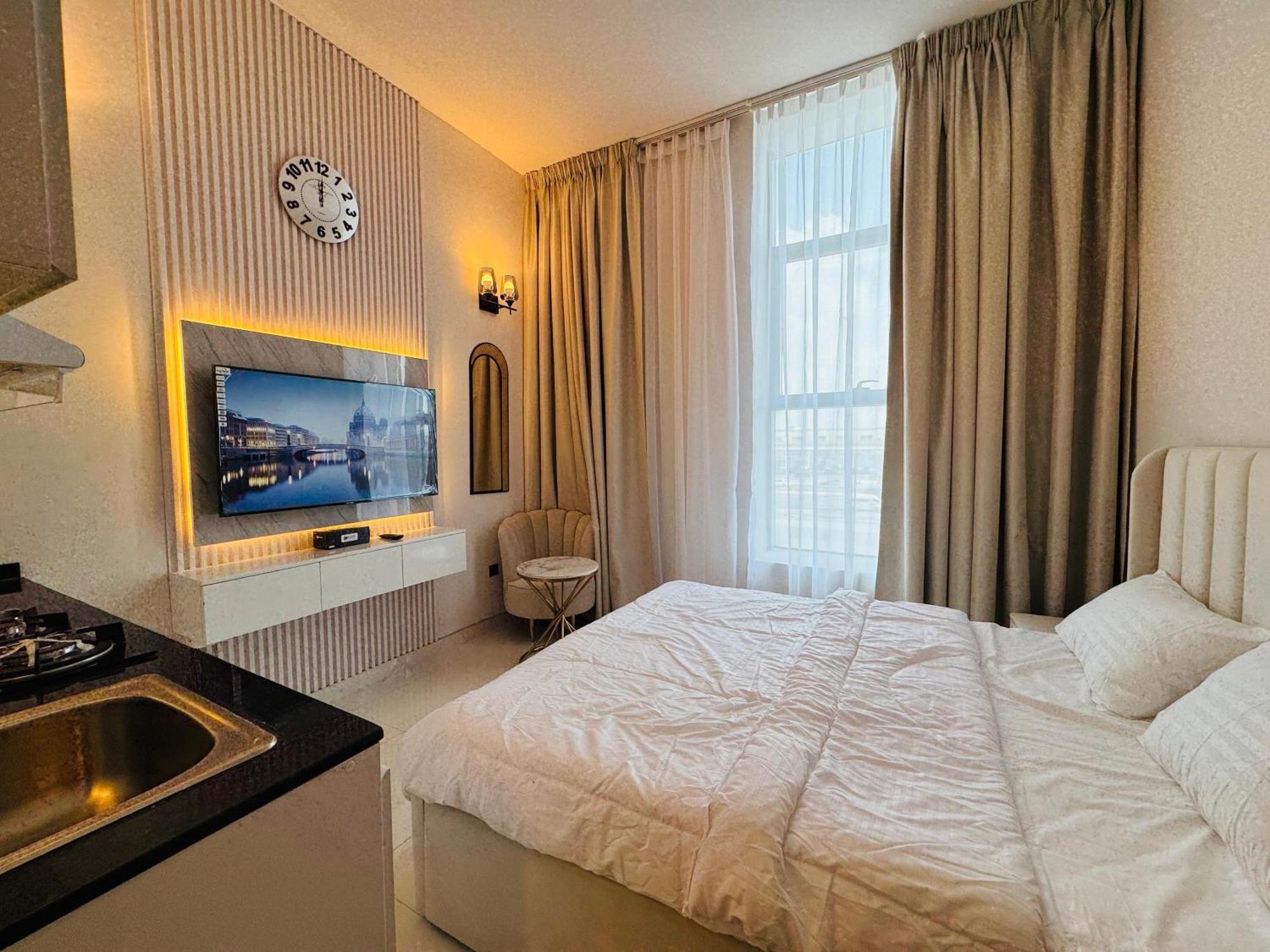 Al Manara Premium Shk Zayed Dubai
