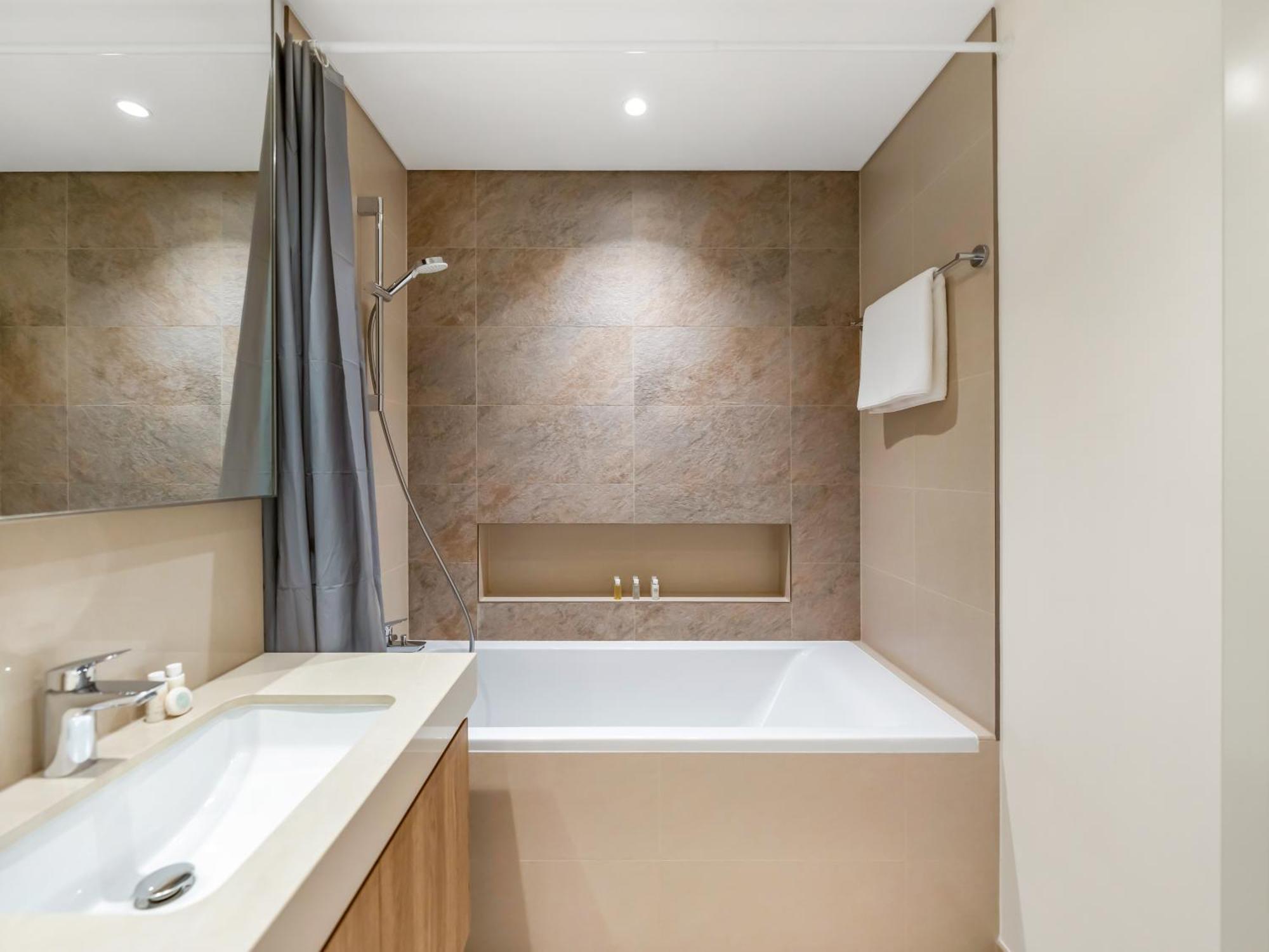 Apartment Lux 3br Maid With Burj View Mall Connect Dubai