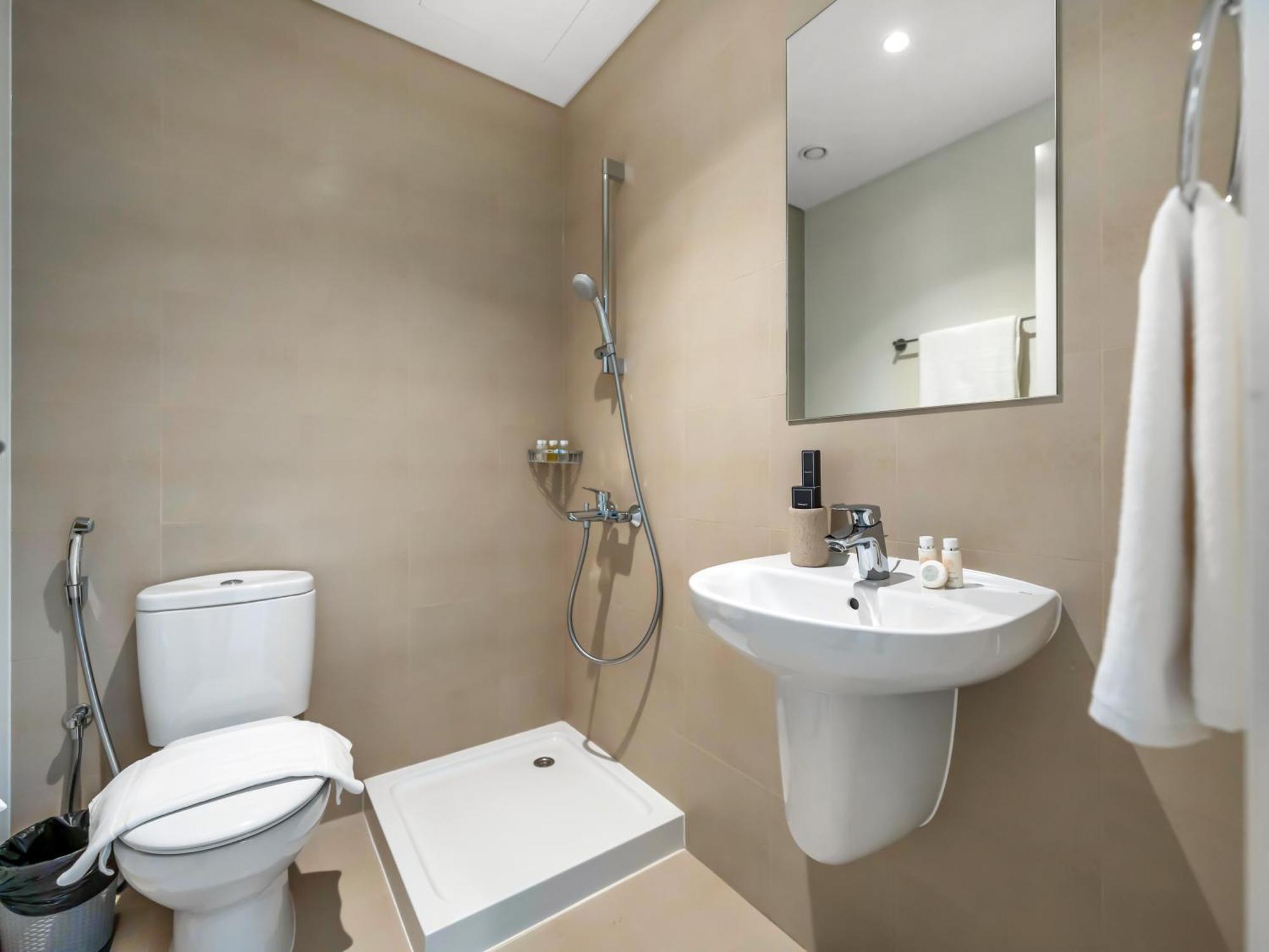 Apartment Lux 3br Maid With Burj View Mall Connect *