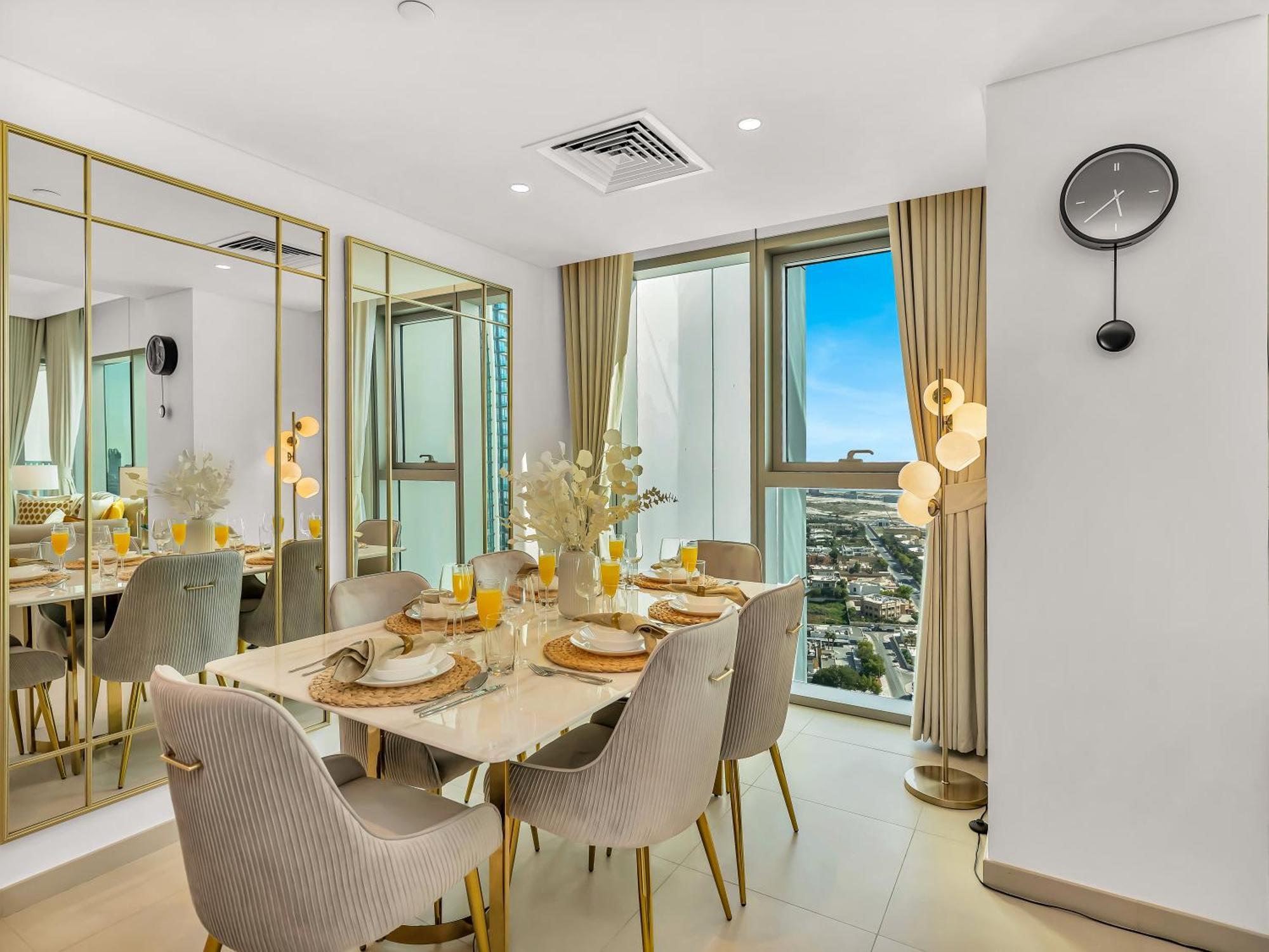 Lux 3br Maid With Burj View Mall Connect * Dubai