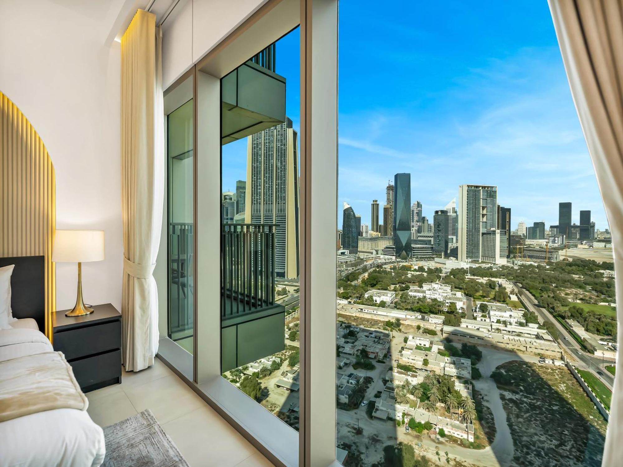 Apartment Lux 3br Maid With Burj View Mall Connect *