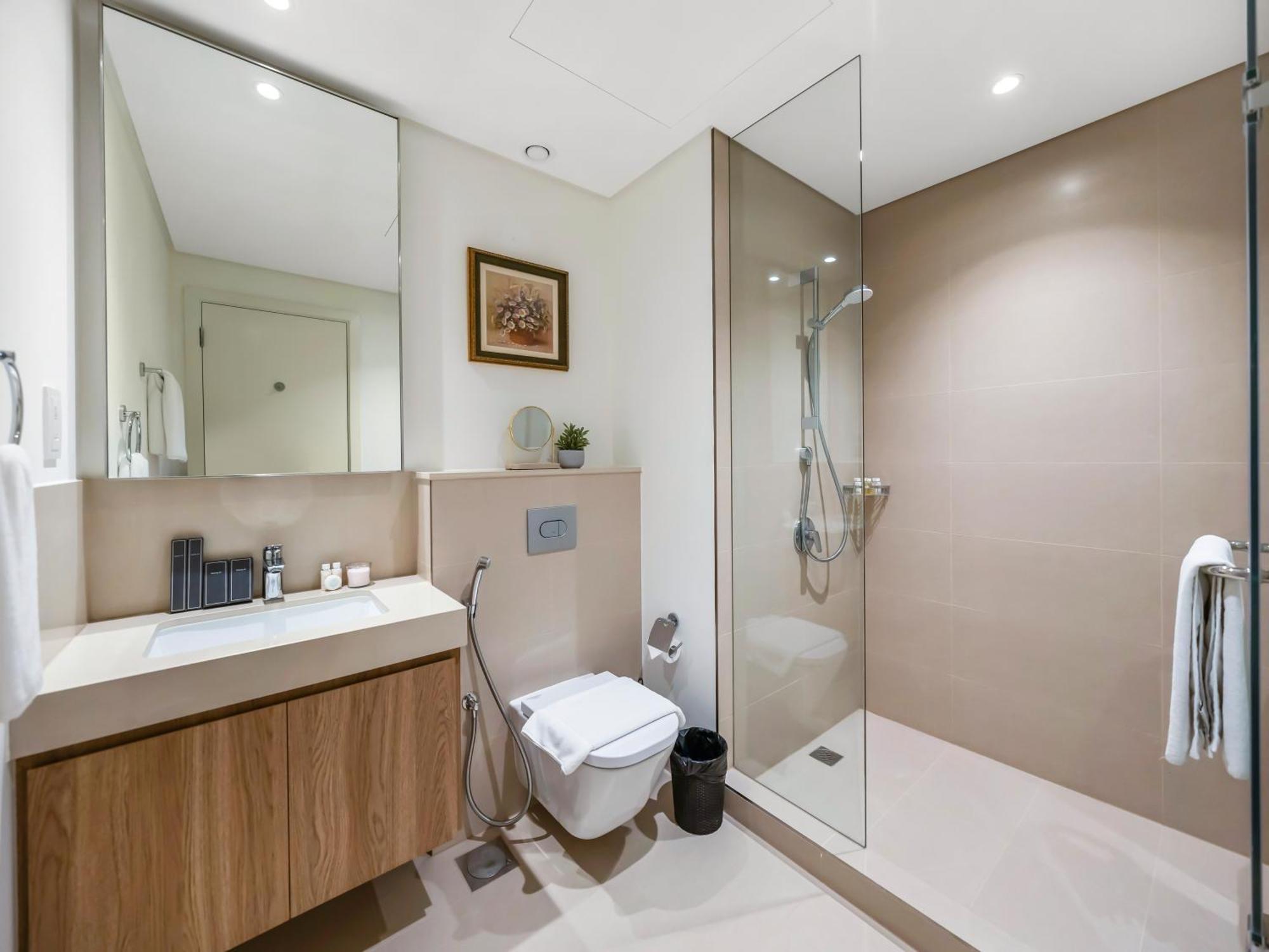 Lux 3br Maid With Burj View Mall Connect Dubai